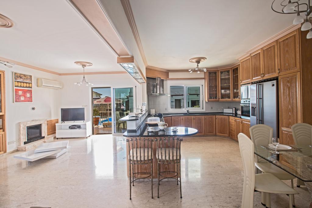 Papas Family Villa Παραλίμνι Εξωτερικό φωτογραφία